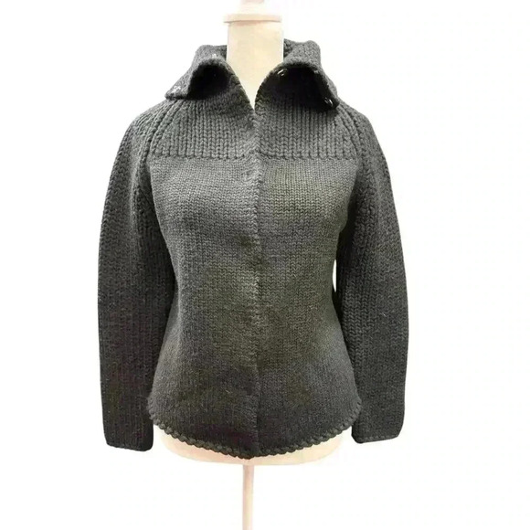 GAP Black Knit Cardigan Wool Blend Snap Closure Sweater Fit is A Size Small - Picture 1 of 16